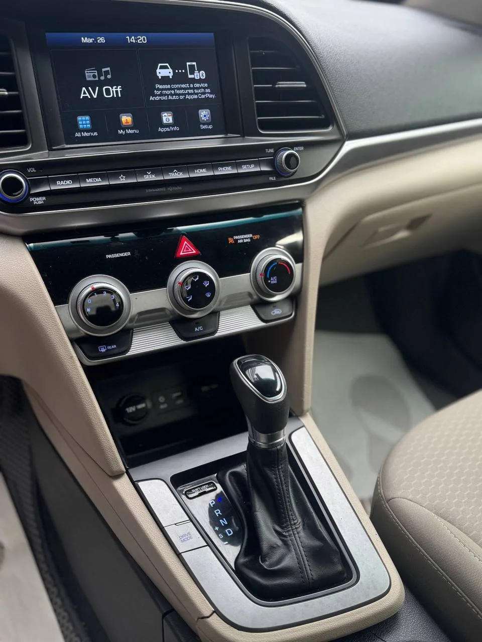 HYUNDAI ELANTRA  ▪️ Год выпуска — 2019 ▪️ 2.0  | бензин  | 146 л.с.  ▪️ 145 тысяч миль пробега   Ком