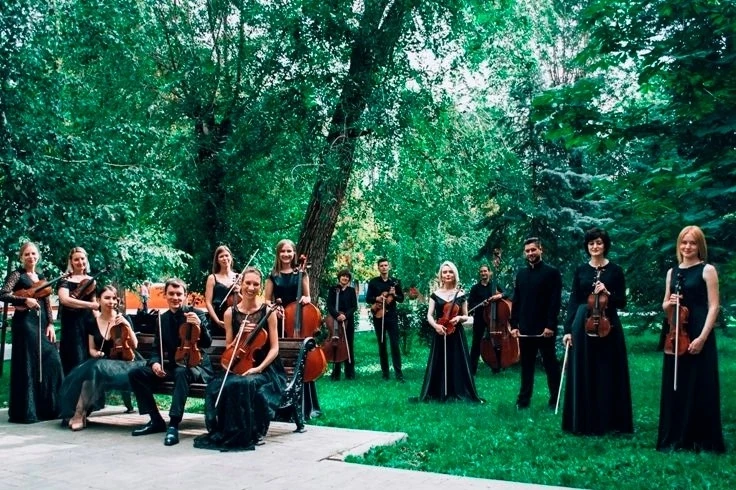 💫 Пока наши инструменты отдыхают в кофрах🎻, а артисты набираются сил перед новым сезоном⛱, мы пред