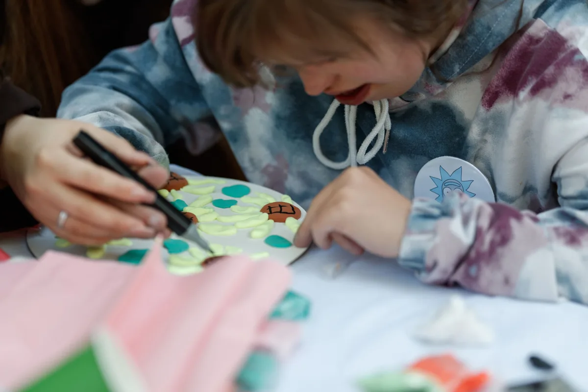 👨‍👩‍👦‍👦Семейный пикник в Острове — праздник тепла и поддержки