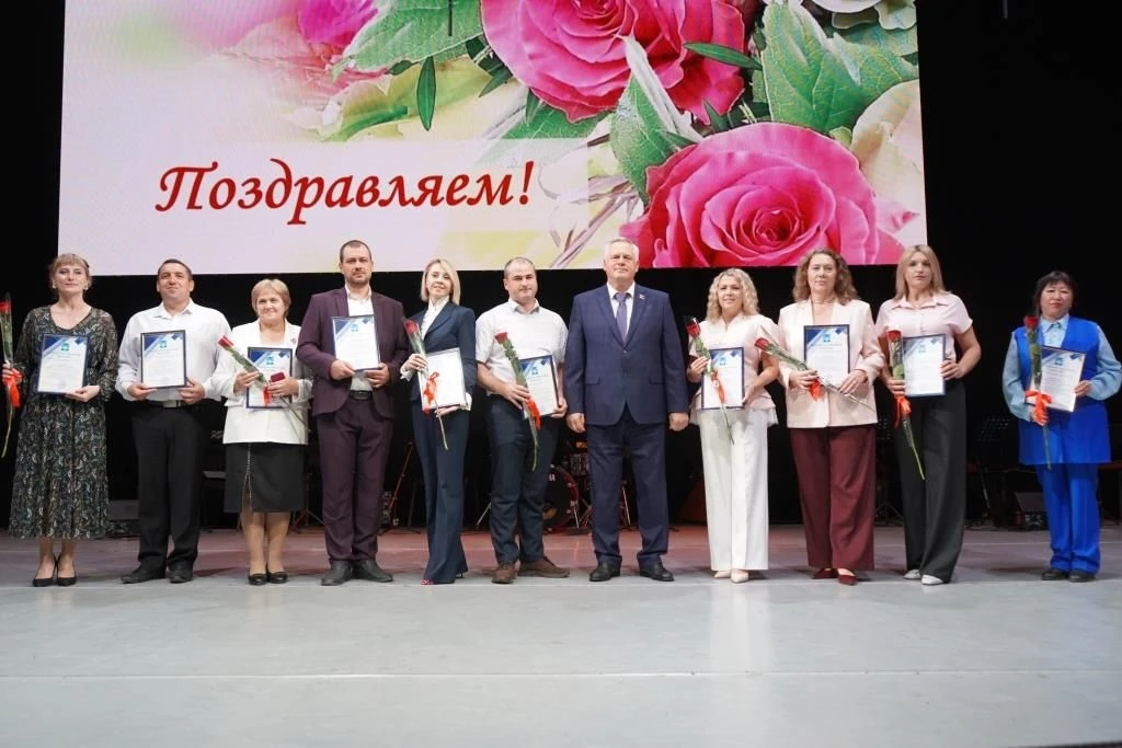 Оренбургский район отмечает День учителя