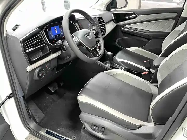 ‼️ JETTA VS7 2022 280TSI ‼️

⚙️ Двигатель: 1.4T (150 л.с.)
📍 Год выпуска: сентябрь 2022
🔧 Пробег: 