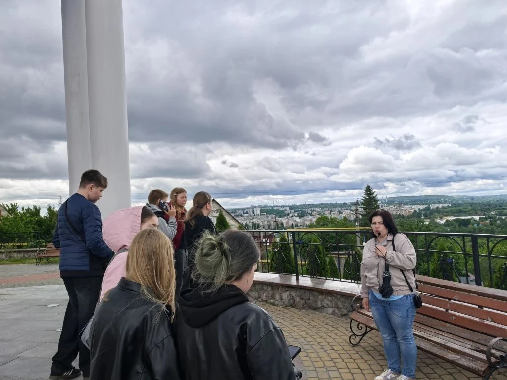 Улица Ленина в Старом Осколе — историческая часть города, где сохранились здания прошлы...