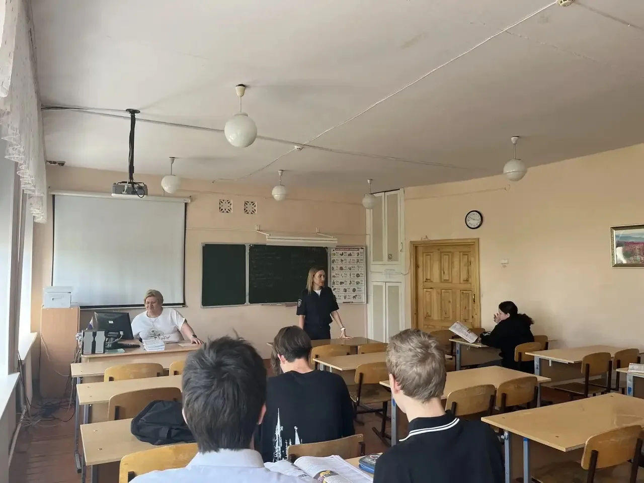 ✅ В рамках акции «Единый день профилактики преступлений» для учащихся МБОУ «СОШ №9» были проведены в