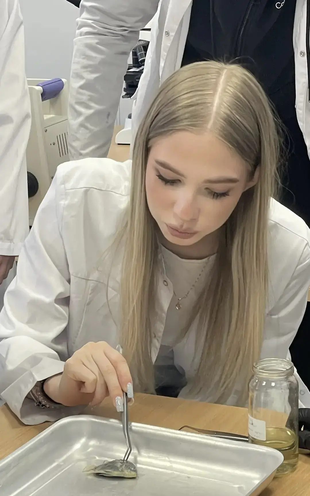 Увлекательные каникулы 🔥  👩‍⚕️ Наши юные врачи посетили лекции и мастер-классы в РОСБИОТЕХе  🔬 Ребят
