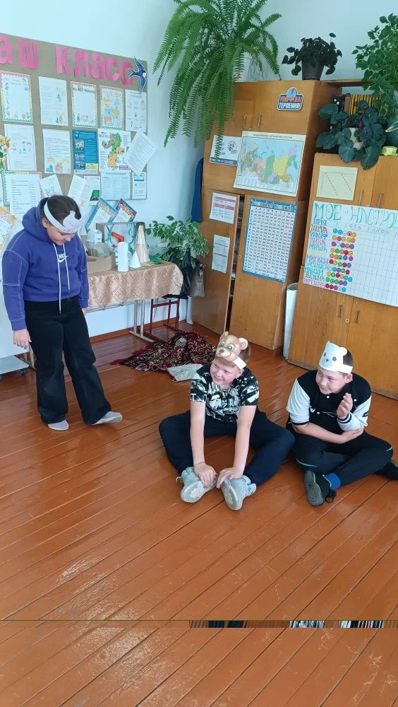 6 июня в школьном лагере прошло мероприятие "Сказки народов России".


Сказки любили во все времена,