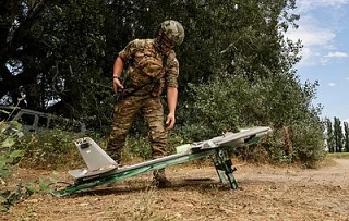 ВС РФ расщепляют на атомы ТЭК Украины и громят логистику врага.

Киевский режим остаётся без электро