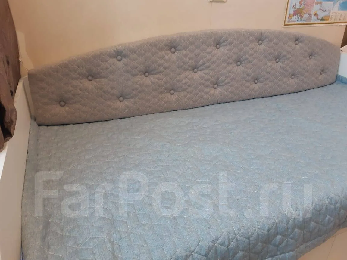 В продаже стёганое полотно шириной 2,8м, выбор по каталогам, под заказ.