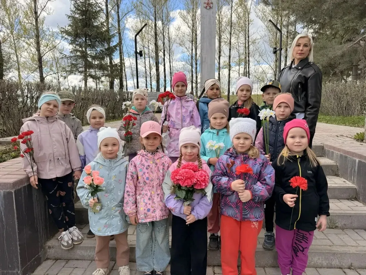 Наши юные спортсмены большие молодцы! Эмоции переполняли! Педагоги и родители активно  ...
