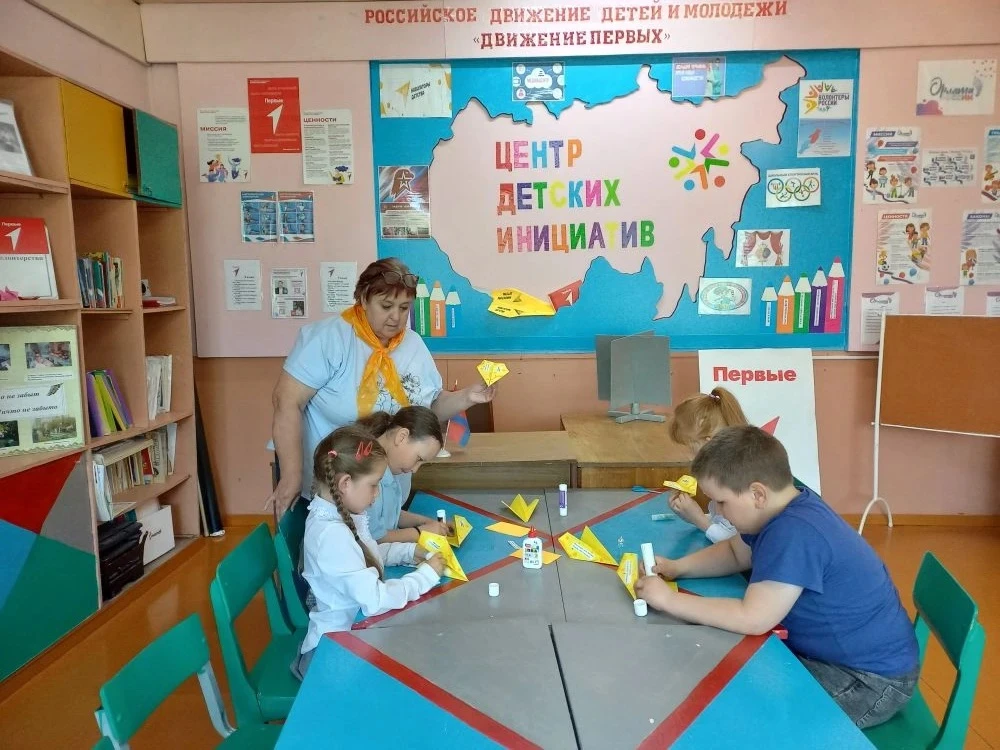 🛎️ В преддверии Последнего звонка в МБОУ «Паньковская СОШ»» прошла трогательная акция, которая напо