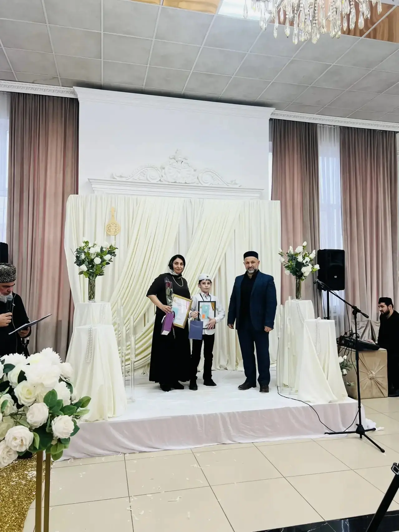 💫Гордость нашей гимназии: Блестящая победа в конкурсе чтецов имени шейха Мухаммад-Мухтара Параульско