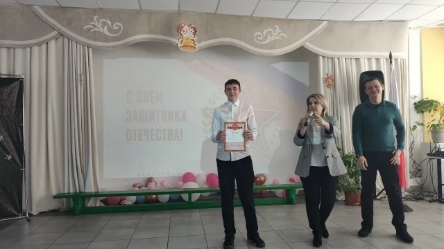 "Битва хоров - 2026"  Особая атмосфера царила в школе №10 города Лиски в преддверии Дня защитника От