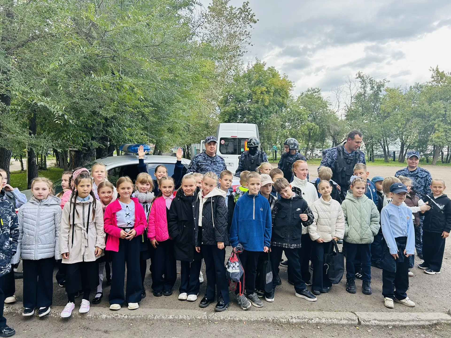 🛡 Встреча с Росгвардией ко Дню солидарности в борьбе с терроризмом.