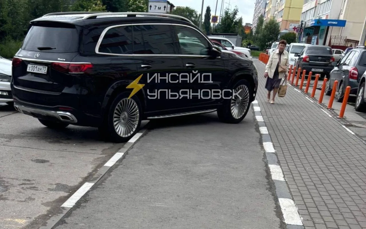 В Ульяновске на Юго-Западе водитель с номерами х001ам систематически паркуется на тротуаре

Местный 