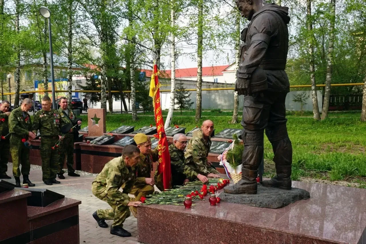 8 мая состоялся митинг, посвящённый Дню памяти погибших воинов, отдавших свои жизни при исполнении и