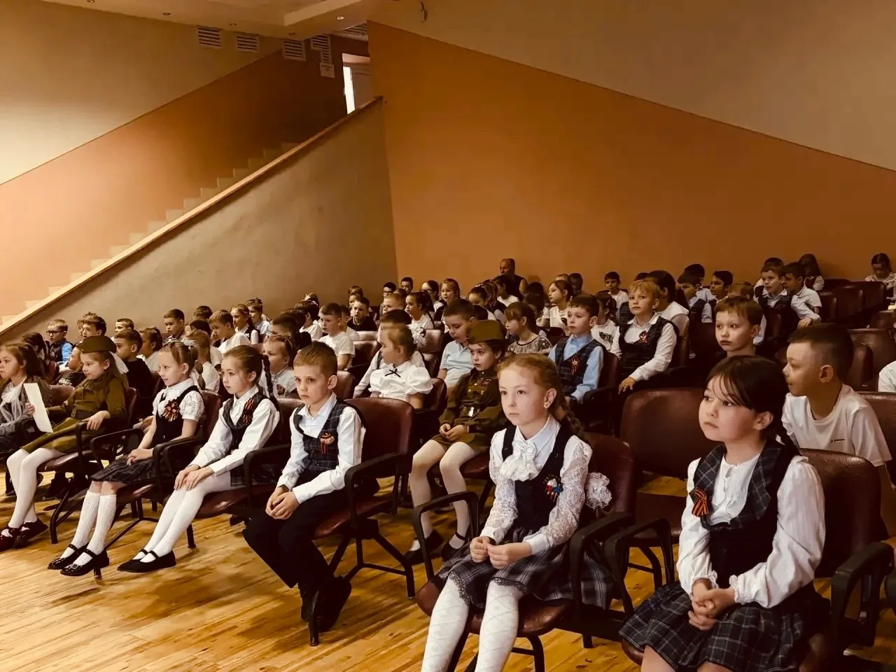 🕊️ В нашей школе прошёл турнир «Помним, чтим, гордимся!», посвящённый 81-й годовщине Великой Победы!