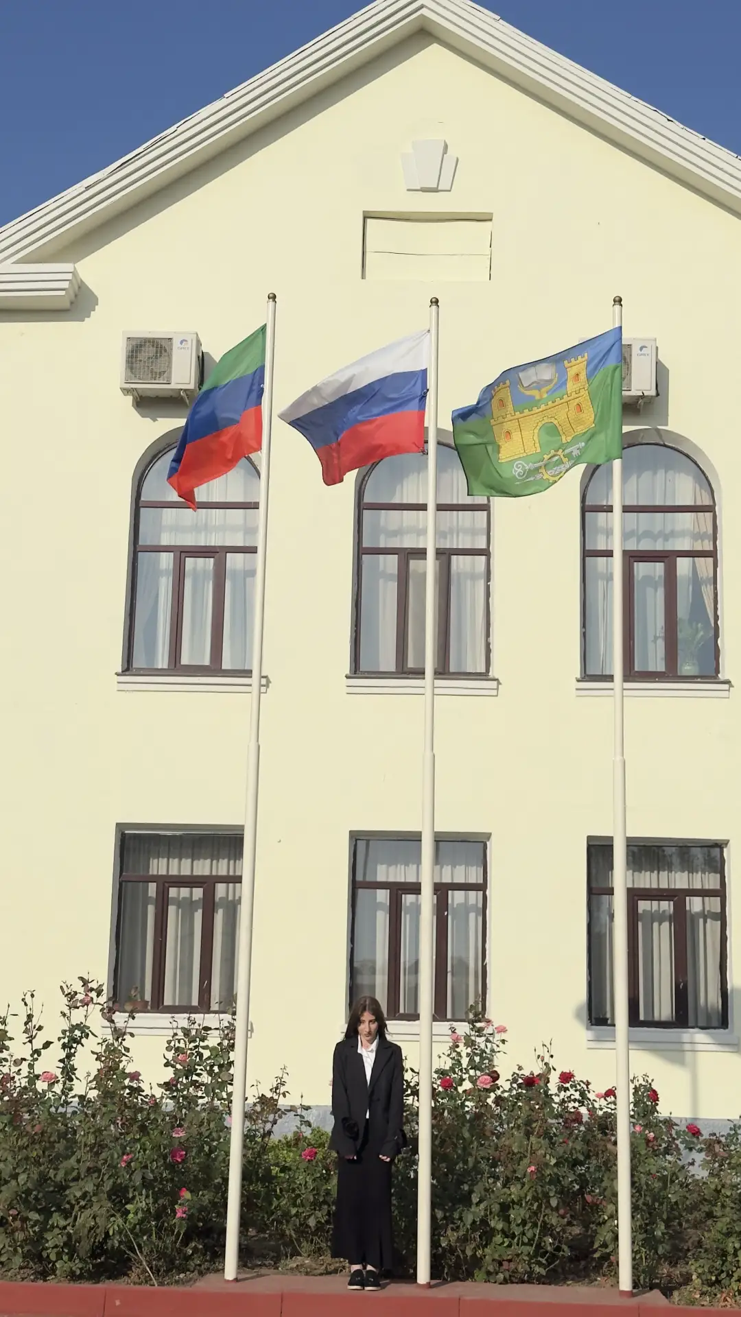 В колледже инновационных технологий в понедельник состоялся торжественный подъём флага....