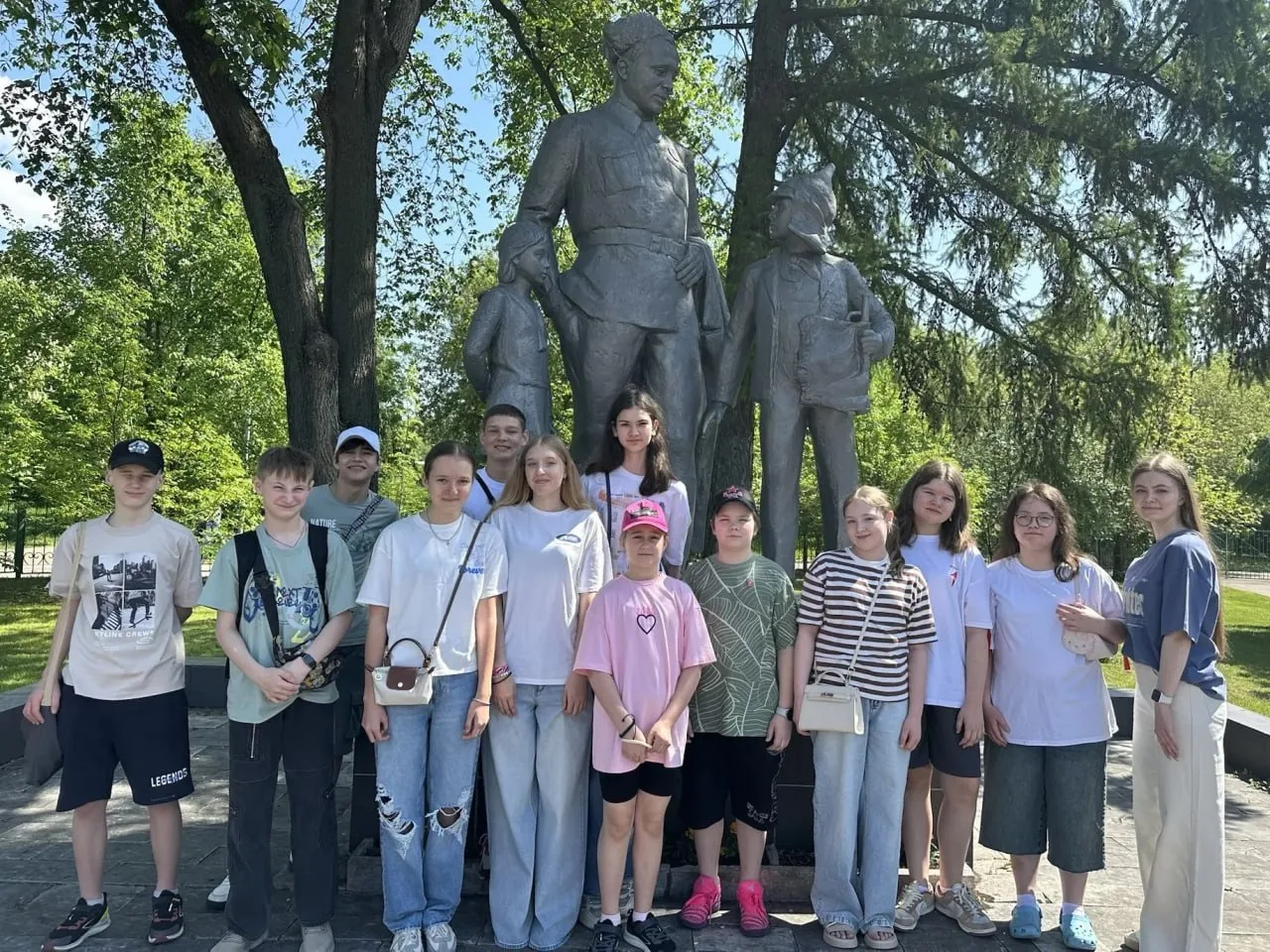 Зарядились на максимум! 🔋  🔥 Наши ученики вместе с советником по воспитанию Марией Денисовной Бабошк