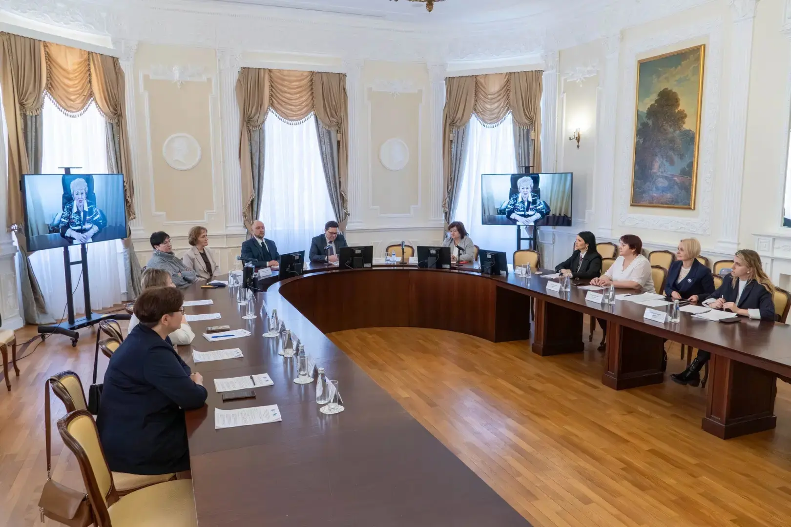 🏫 Фундамент успешного будущего  В рамках XVI Петербургского международного образовательного форума д