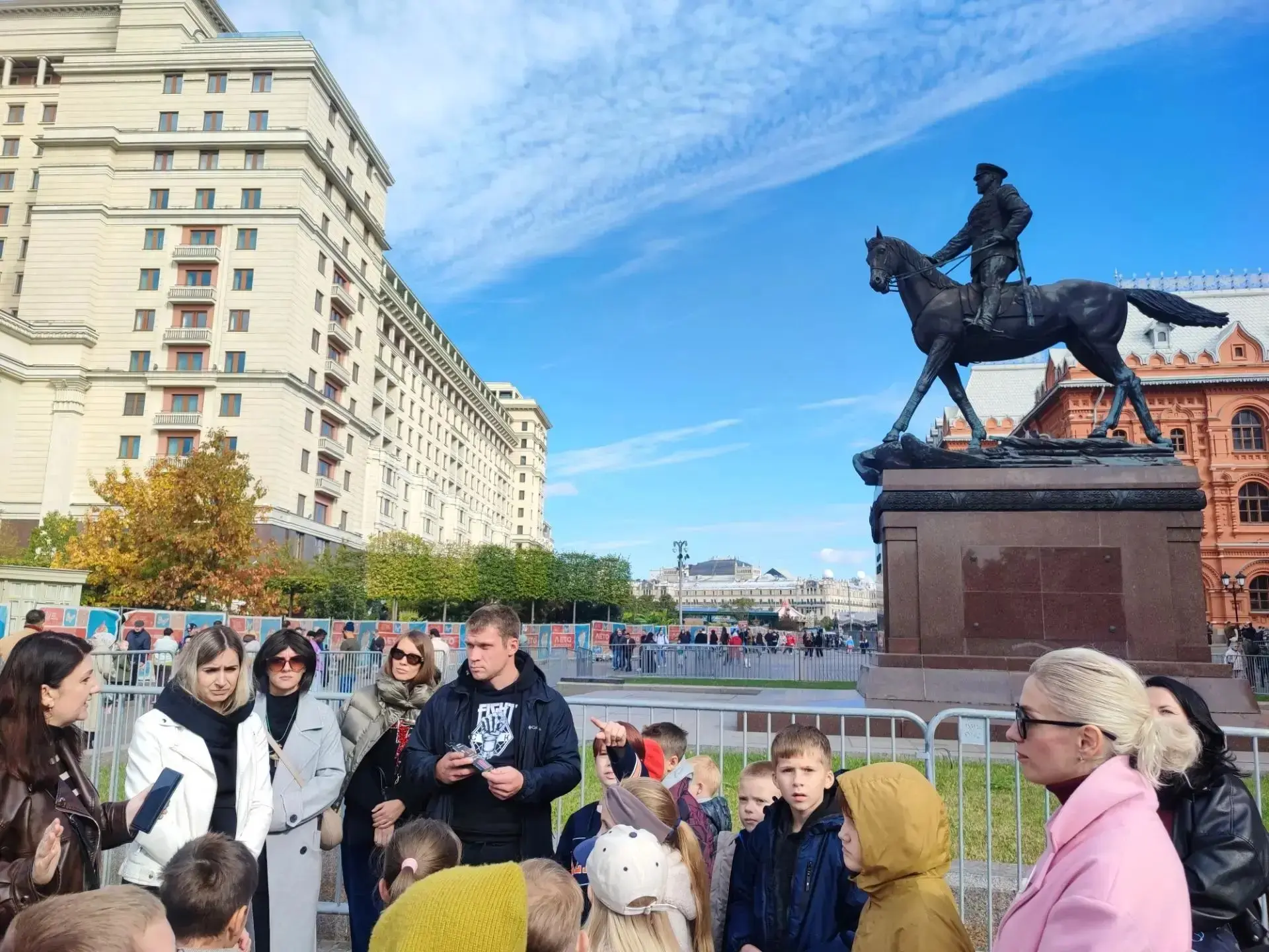 🎉  Квест «Тайны Александровского сада»: юные исследователи в деле! 🎉