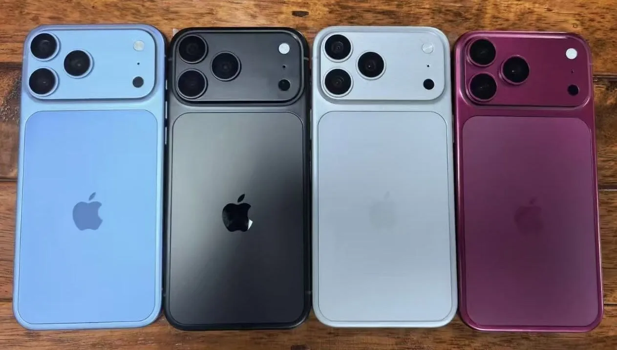 В сеть утекли фотографии реальных макетов iPhone 18.😌