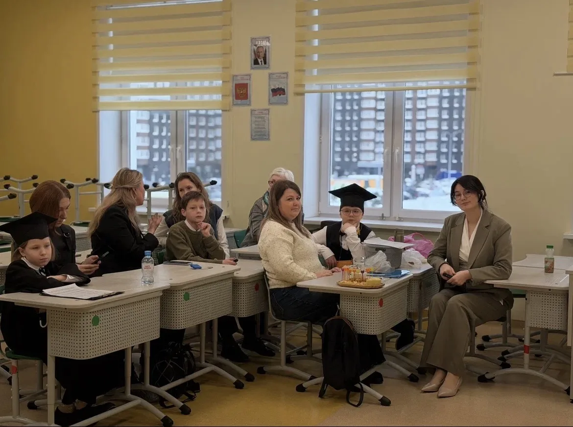 🎉 ИТОГИ ШКОЛЬНОЙ НАУЧНО-ПРАКТИЧЕСКОЙ КОНФЕРЕНЦИИ «ПЕРВЫЕ ШАГИ В НАУКУ» 🎉  В нашей школе состоялось г