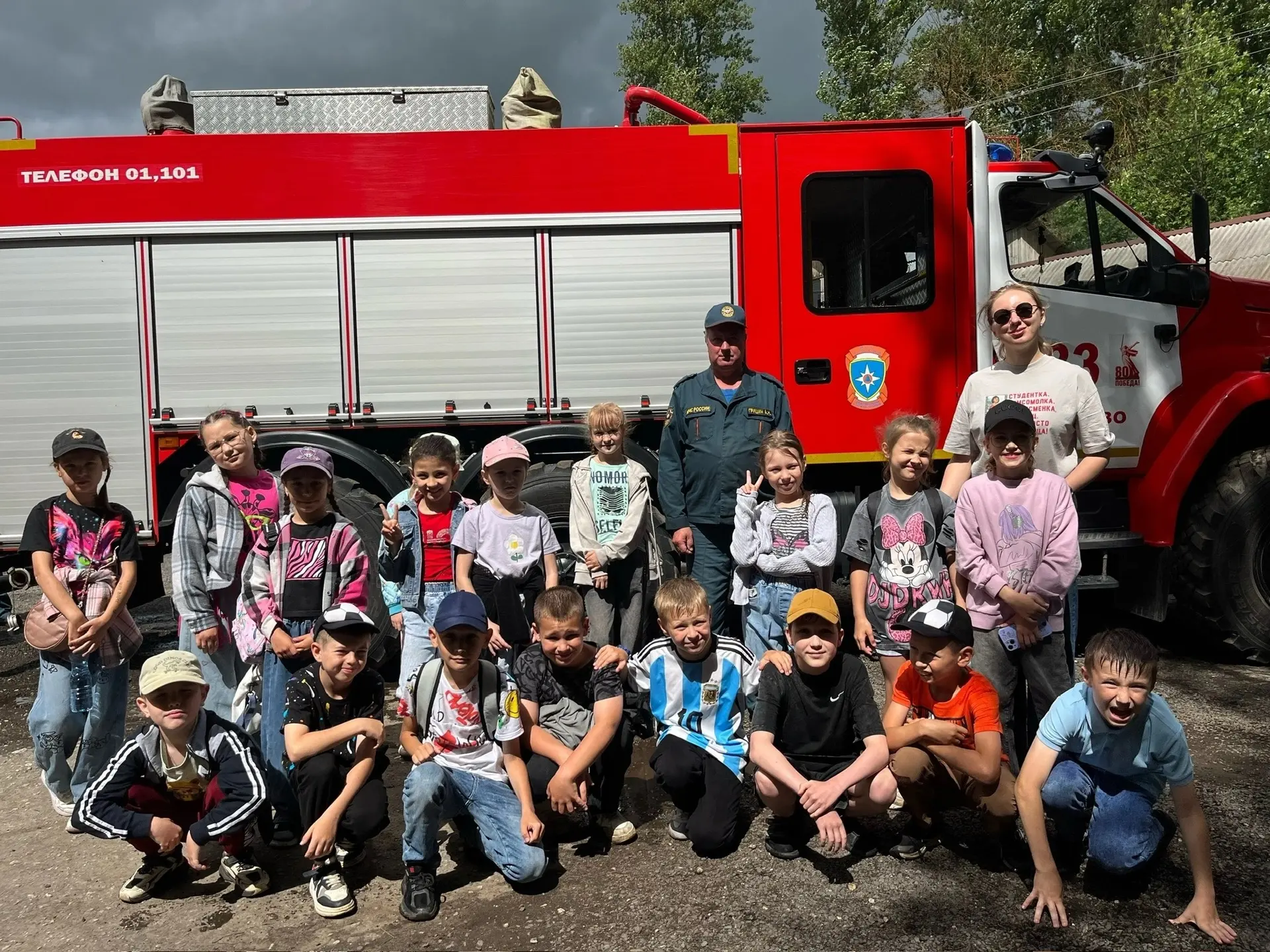 🧑🏻‍🚒 Сегодня 2 отряд пришкольного лагеря «Солнышко» побывал на экскурсии в  пожарной части п.Став