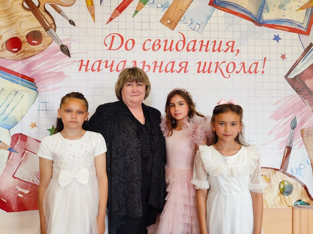 💥Сегодня в нашей школе прошёл трогательный праздник — выпускной в начальной школе!👩‍�...