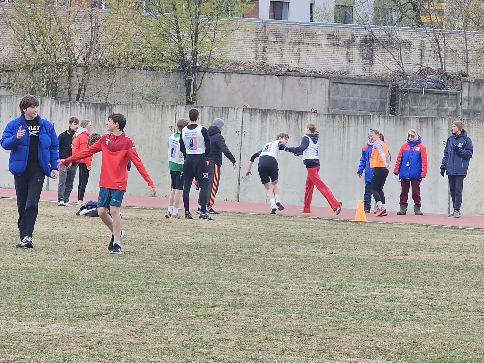 🏆 Бронза на " Невской эствфете"! Наша команда 8-11 классов - третьи в соревнованиях по бегу в Невско