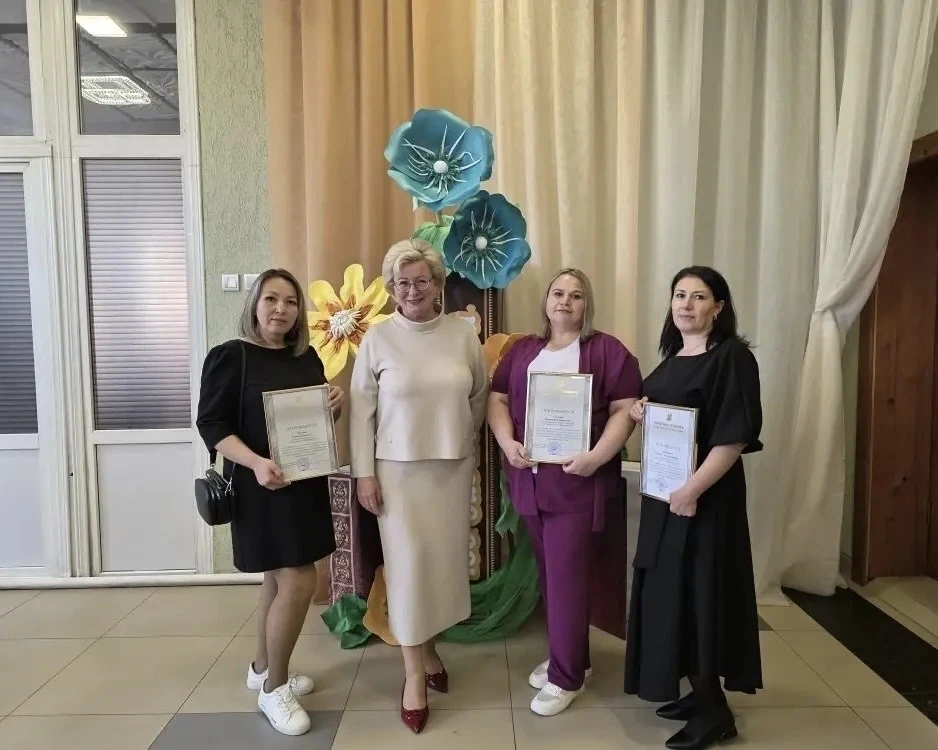 Сегодня, в честь Дня предпринимателя, наших сотрудников поздравила глава Усть-Абаканско...