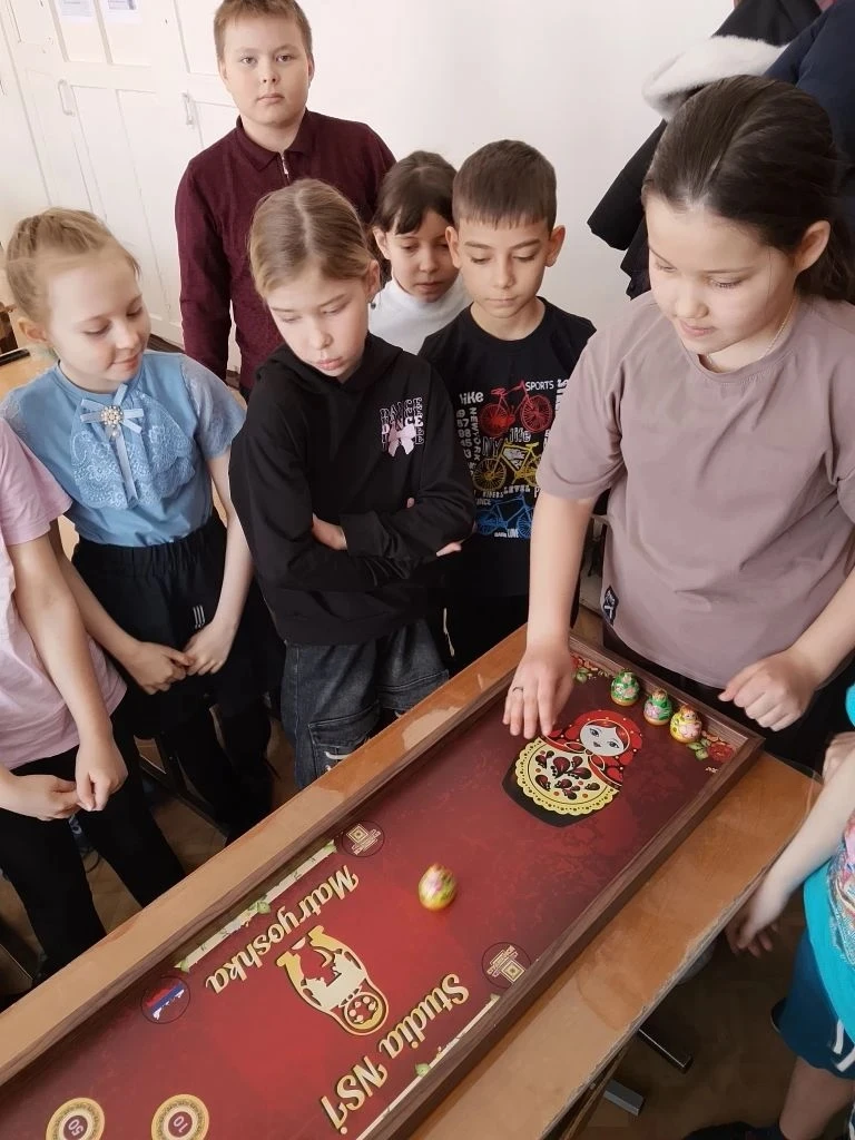 Играем вместе: "Орлята" покоряют настольные игры!  18 марта в первом корпусе нашей школы царила атмо