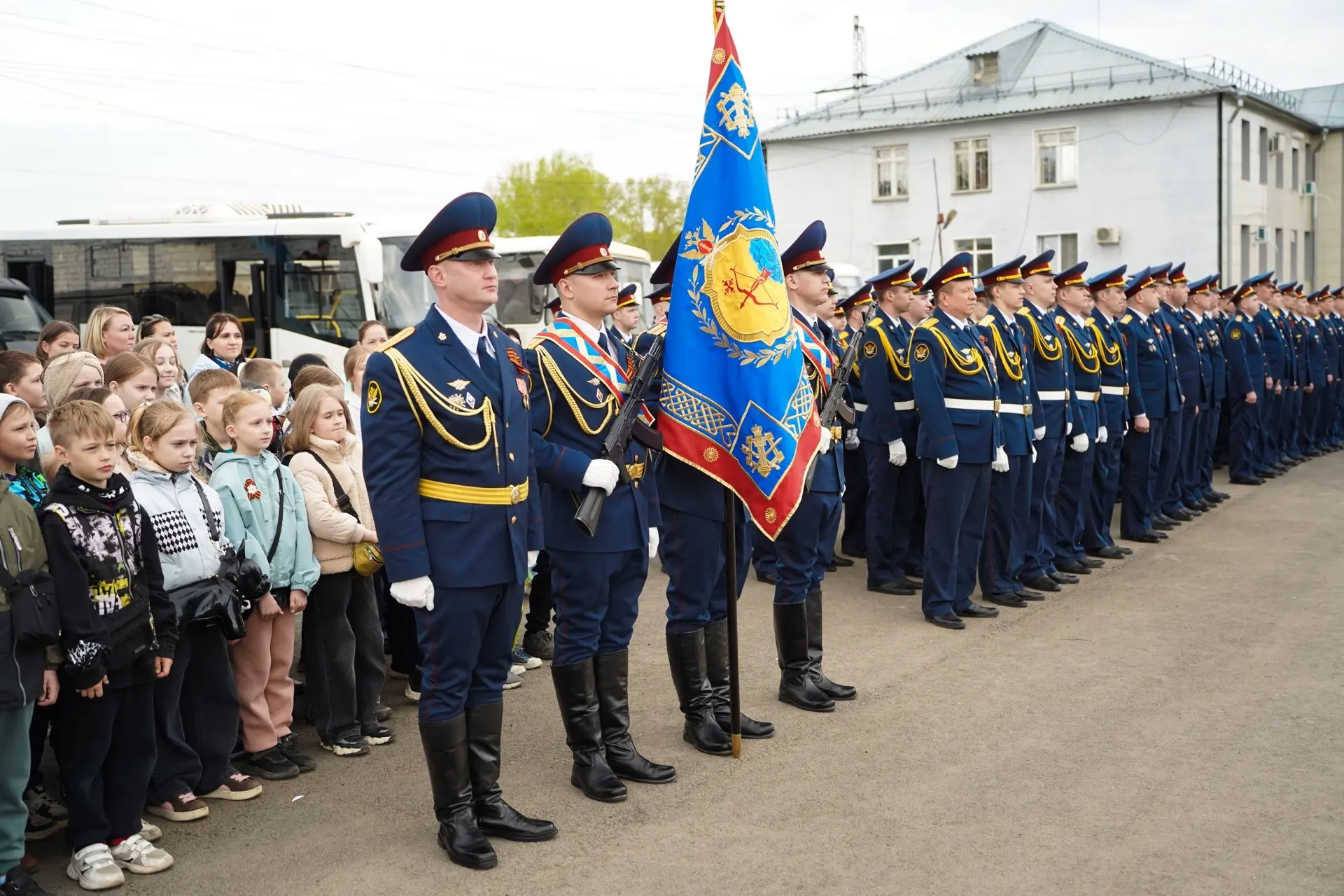 🇷🇺Сегодня юные железнодорожники приняли участие в торжественном мероприятии у Обелиска памяти сотруд