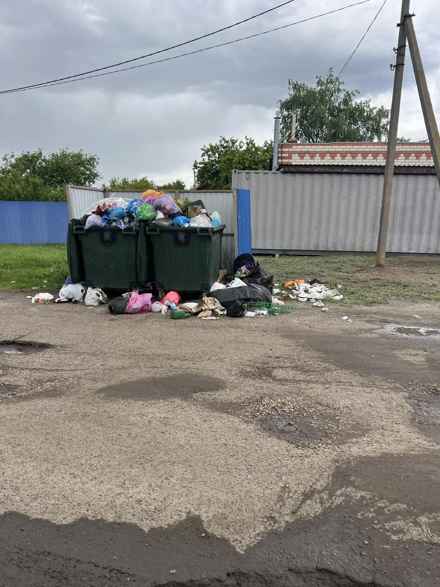 Жители быстро и оперативно решают вопросы вывоза мусора, используя систему Платформы обратной связи 