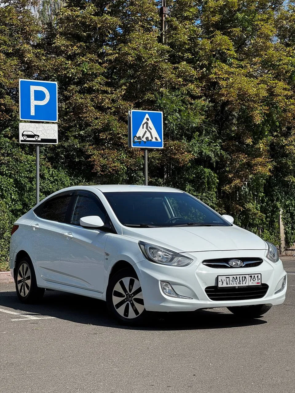 HYUNDAI Solaris 1.6 МКПП 2012 г.в.