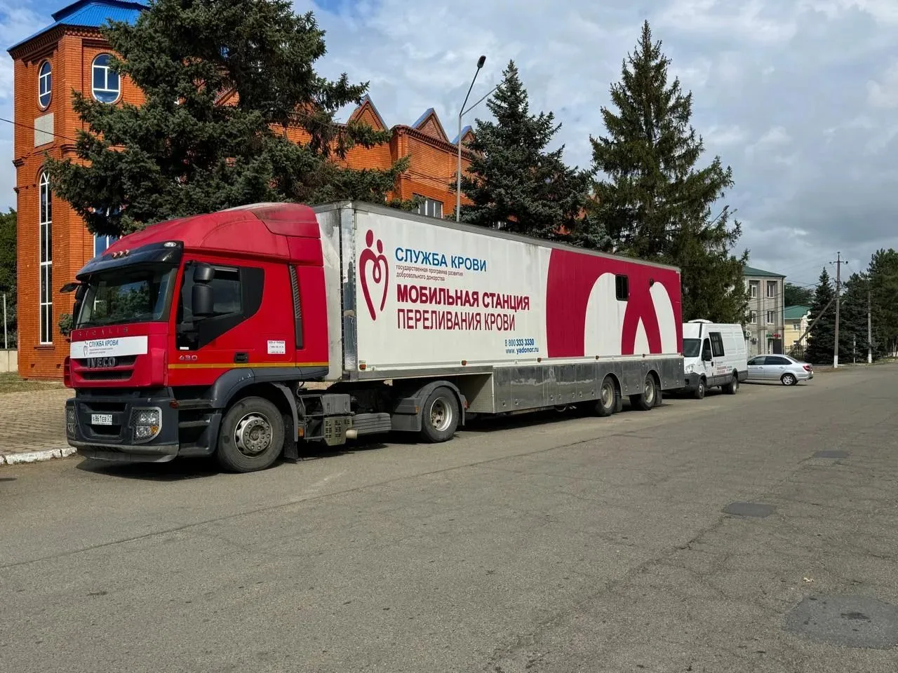 Спасительный десант: в райцентре прошёл День донора.

Сегодня в районном центре развернулся мобильны