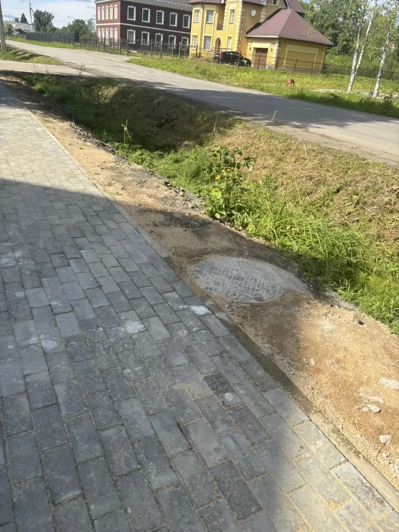 В Микуне обустроили тротуар