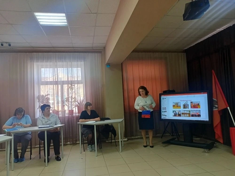 Будущее за профессионалами: в Сорочинском муниципальном округе обсудили вопросы профильного обучения