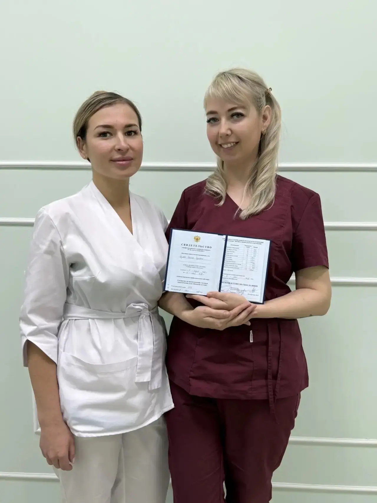 «Косметик-эстетист» или «Сестринское дело в косметологии» — в чем разница? 👩🏻‍⚕️✨