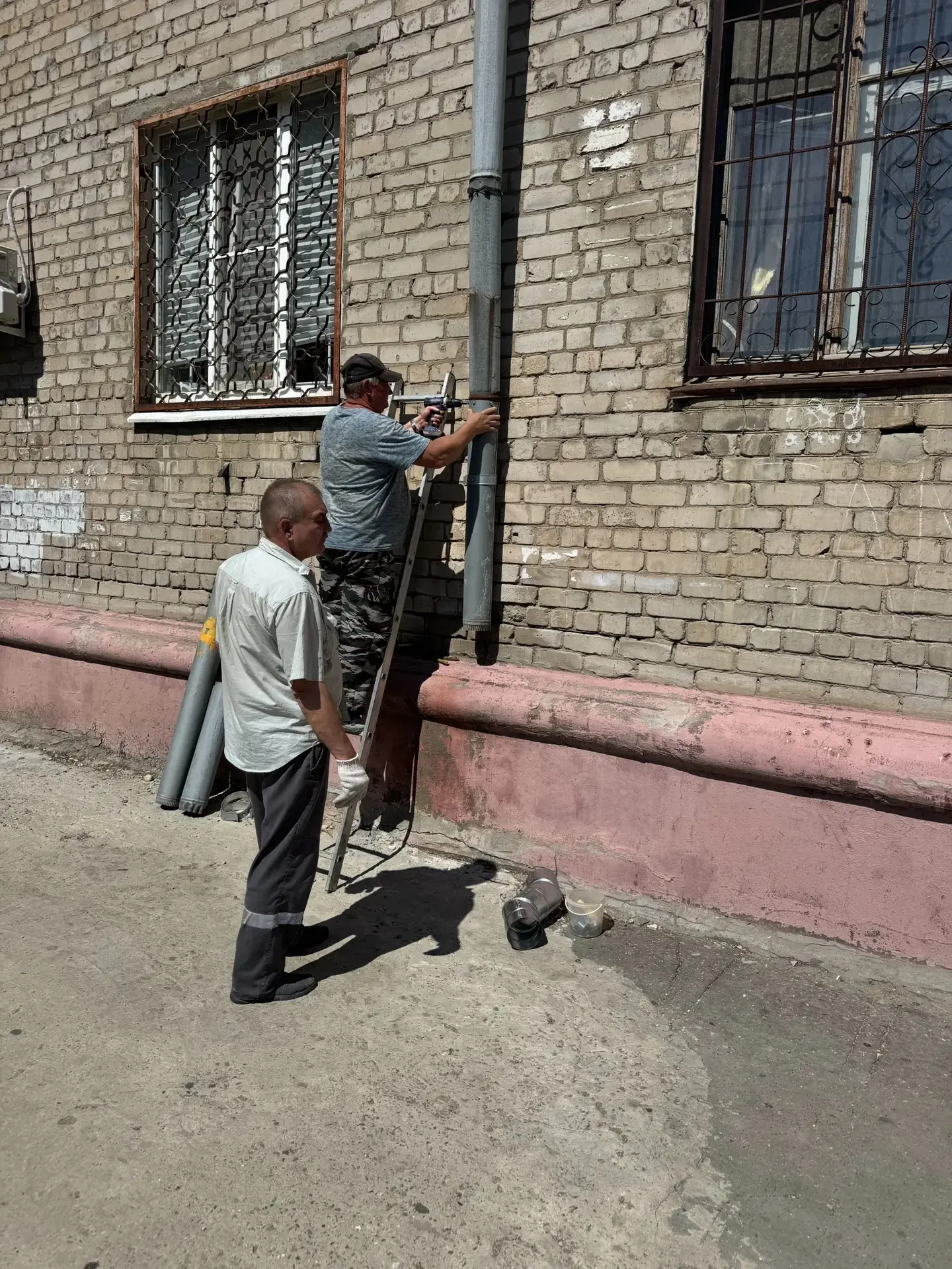 Таращанцев,1 ремонт ливневой системы