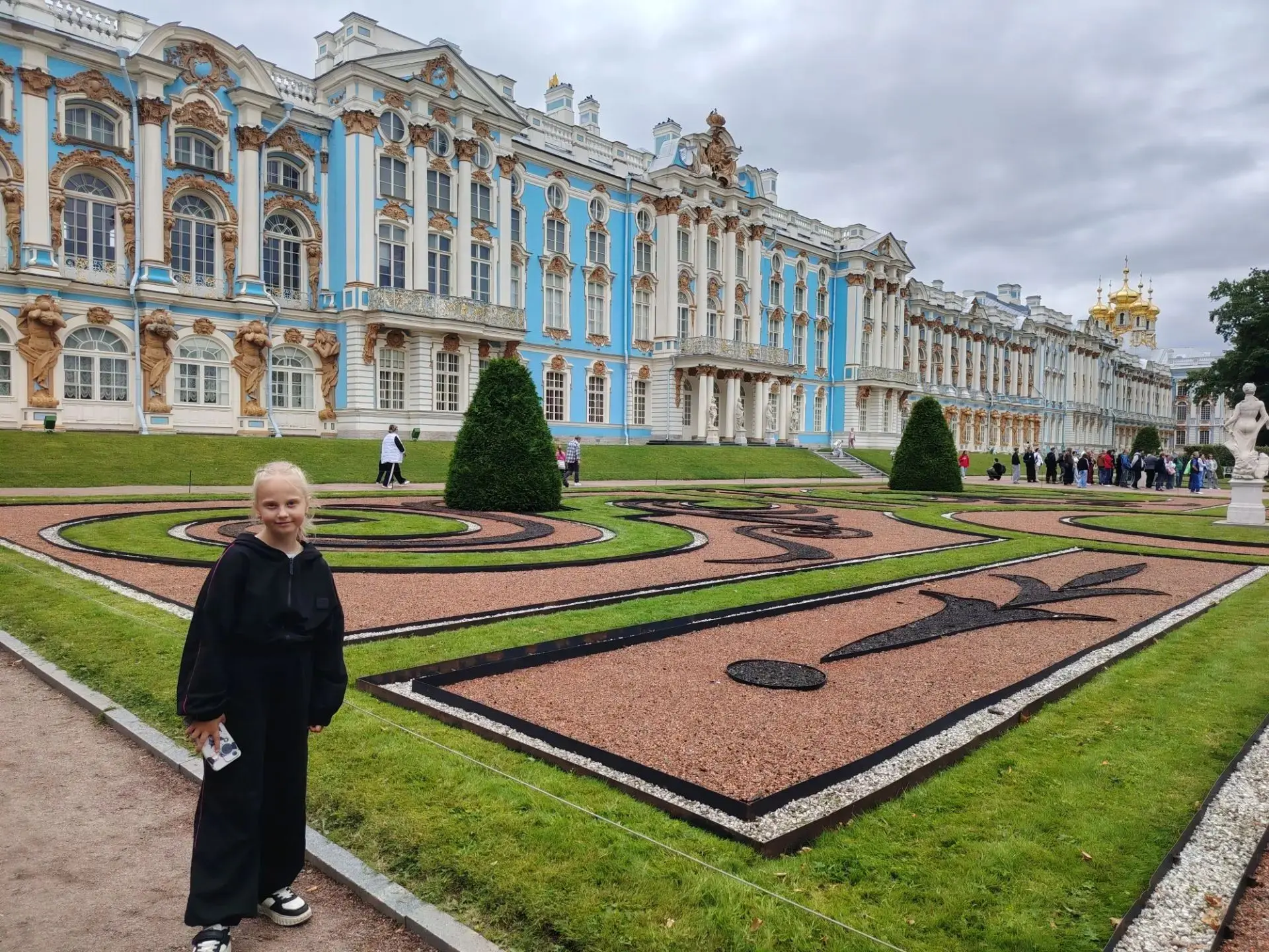 Наши каникулы: большое путешествие маленькой девочки ⛵🏰

🔆Продолжаем рассказывать о том, как наши 