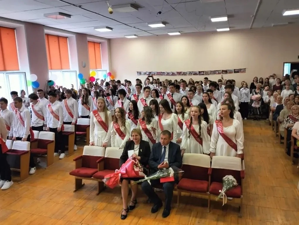 🎉 Последний звонок в Медведевской гимназии им. Н. Д. Хорошаева!