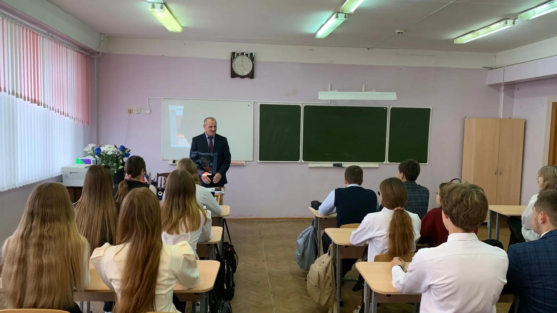 Будущие избиратели познают власть!