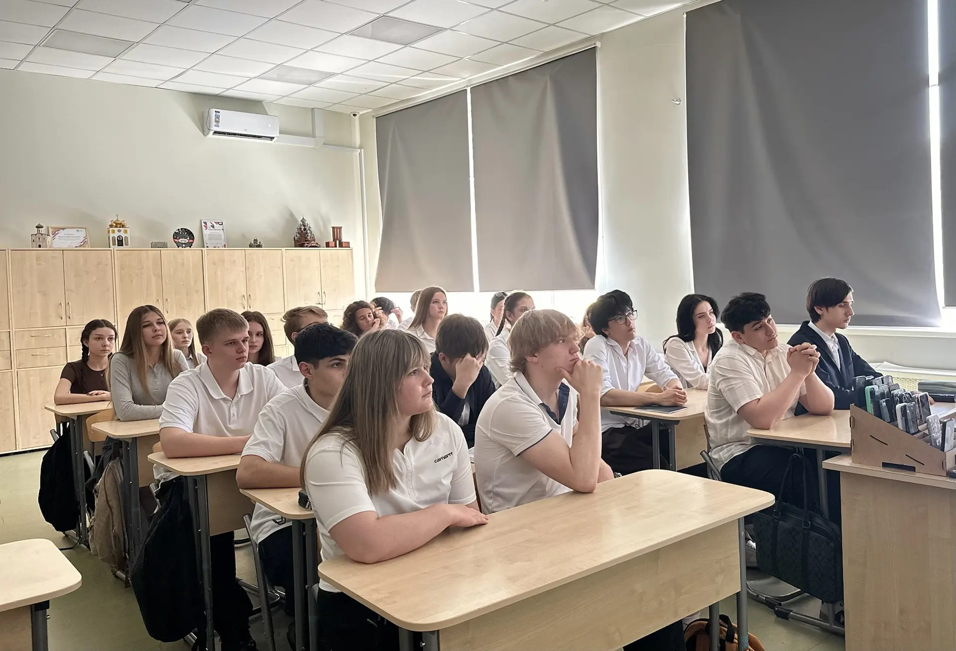 НОВОСТИ 🆕  Сегодня, 8 мая 2026 года, тысячи московских школьников и студентов колледжей говорят«Спас