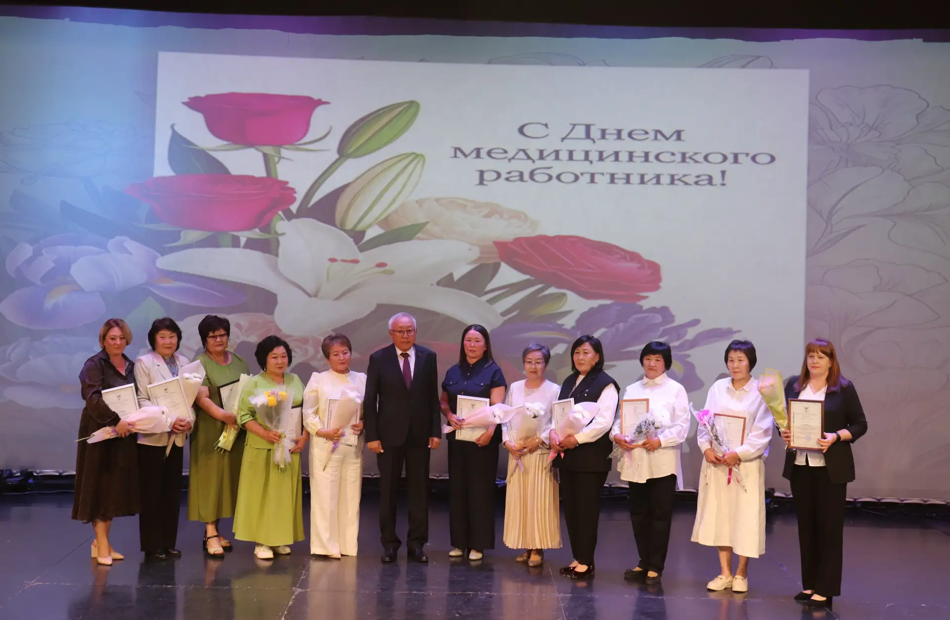 Почетной грамотой Законодательного Собрания Забайкальского края награждены:

❇️ Лхамажапова Дарима И