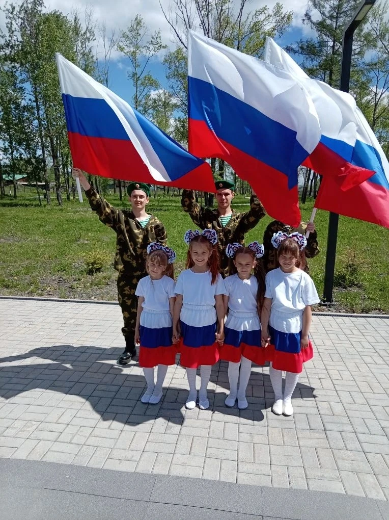 12 июня курсанты ВПК "Сокол" приняли участие в окружном фестивале-конкурсе «Звени, звени, златая Рус