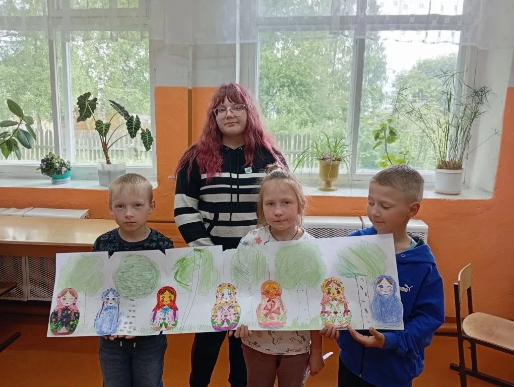 Сегодня 4 июня в нашем разновозрастном отряде прошло мероприятие под названием "Символы...