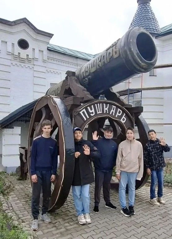 УЧИМСЯ САМОСТОЯТЕЛЬНОСТИ