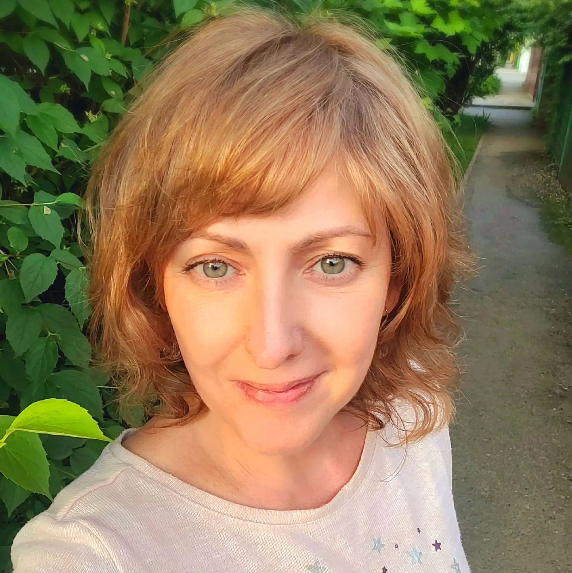 Ольга Кирова - журналист. Пишу о тех, кто решился на крутой поворот в жизни и сейчас жи...