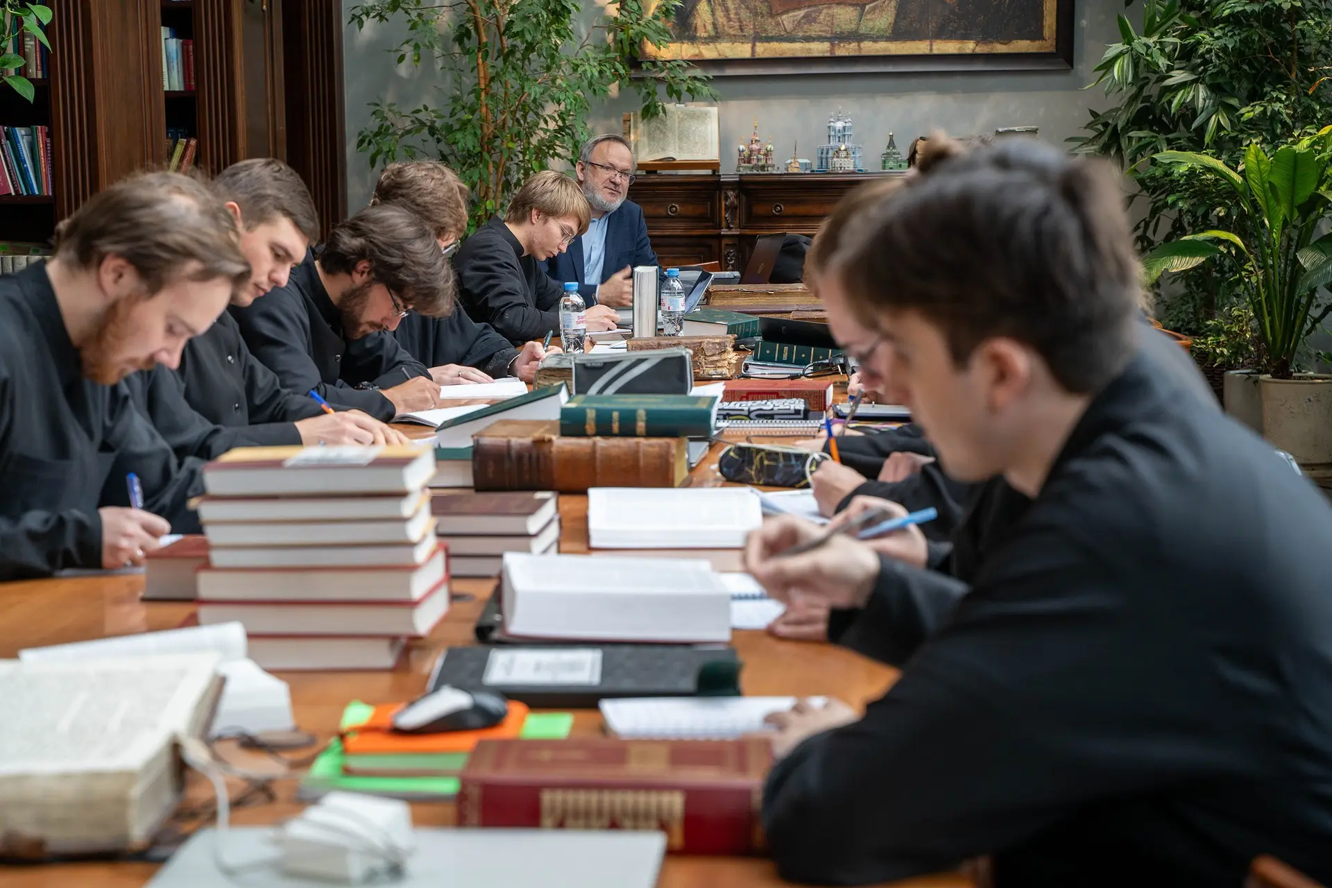 📚 Учебные будни студентов Сретенской академии 🎓