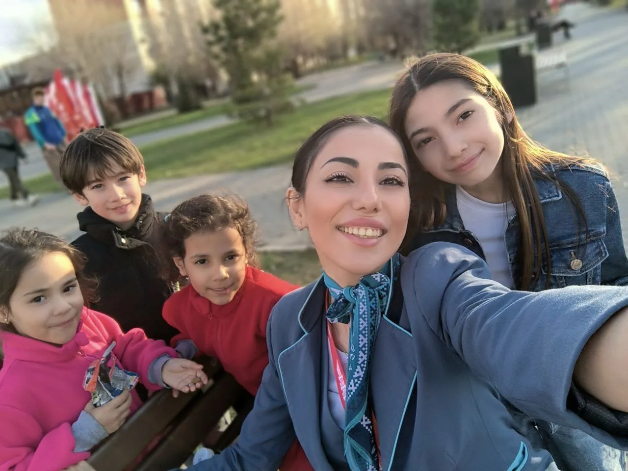 Моя мама умеет летать! ✈️💙  Сегодня мы от всей души поздравляем всех с Днём матери! Гордимся, что в 