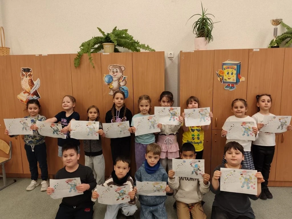 🚀 Космические приключения в Школе будущего первоклассника!  В рамках недели, посвящённой космосу, на